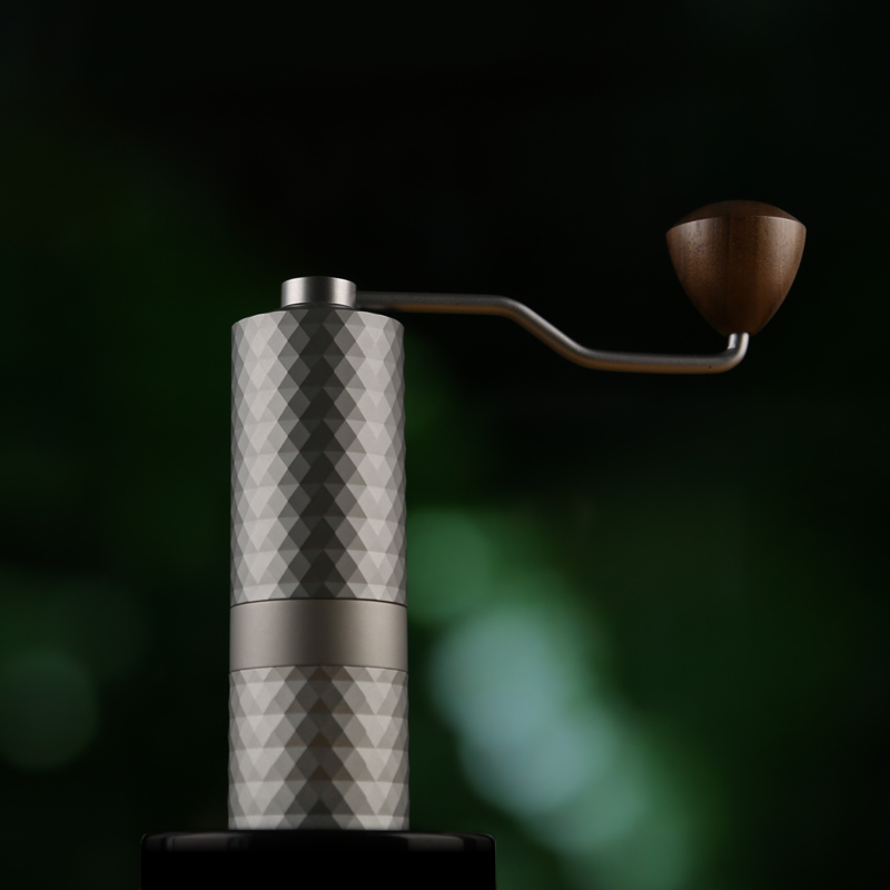 Macinacaffè manuale portatile  - Burr Hand Grinder recensione e prezzo